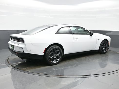 New 2026 Dodge Charger R/T AWD/4WD image 8
