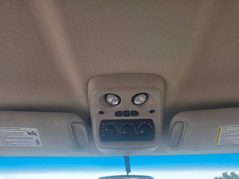 Used 2003 GMC Yukon XL SLT w/ 1SD Preferred Equipment Group RWD image 41