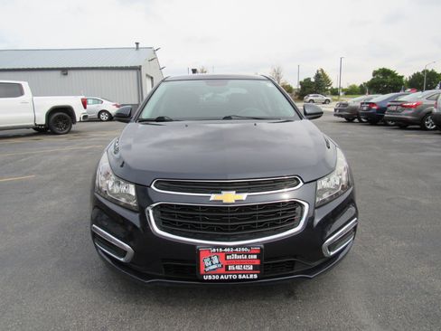 Used 2015 Chevrolet Cruze LT image 9