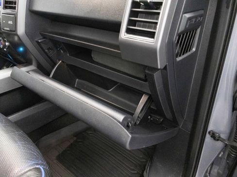 Used 2020 Ford F150 XLT w/ Equipment Group 302A Luxury AWD/4WD image 32