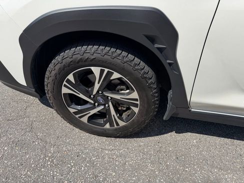 Used 2024 Subaru Crosstrek 2.0i Premium image 10