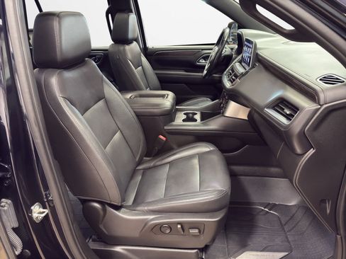 Used 2021 Chevrolet Tahoe Z71 w/ Z71 Signature Package image 30