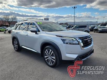 Used 2022 Nissan Pathfinder Platinum w/ Cargo Package