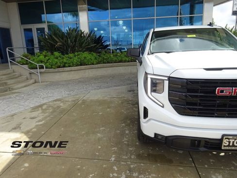 New 2026 GMC Sierra 1500 Elevation image 31