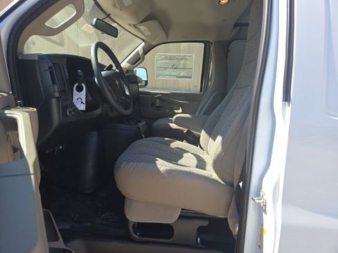 New 2025 Chevrolet Express 2500 w/ Driver Convenience Package image 7