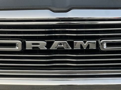 Used 2022 RAM 1500 Laramie image 39