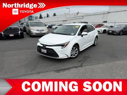Used 2023 Toyota Corolla LE w/ Carpet Mat Package (TMS) FWD image 1