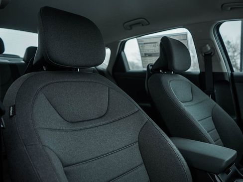 New 2025 Kia K4 EX image 10