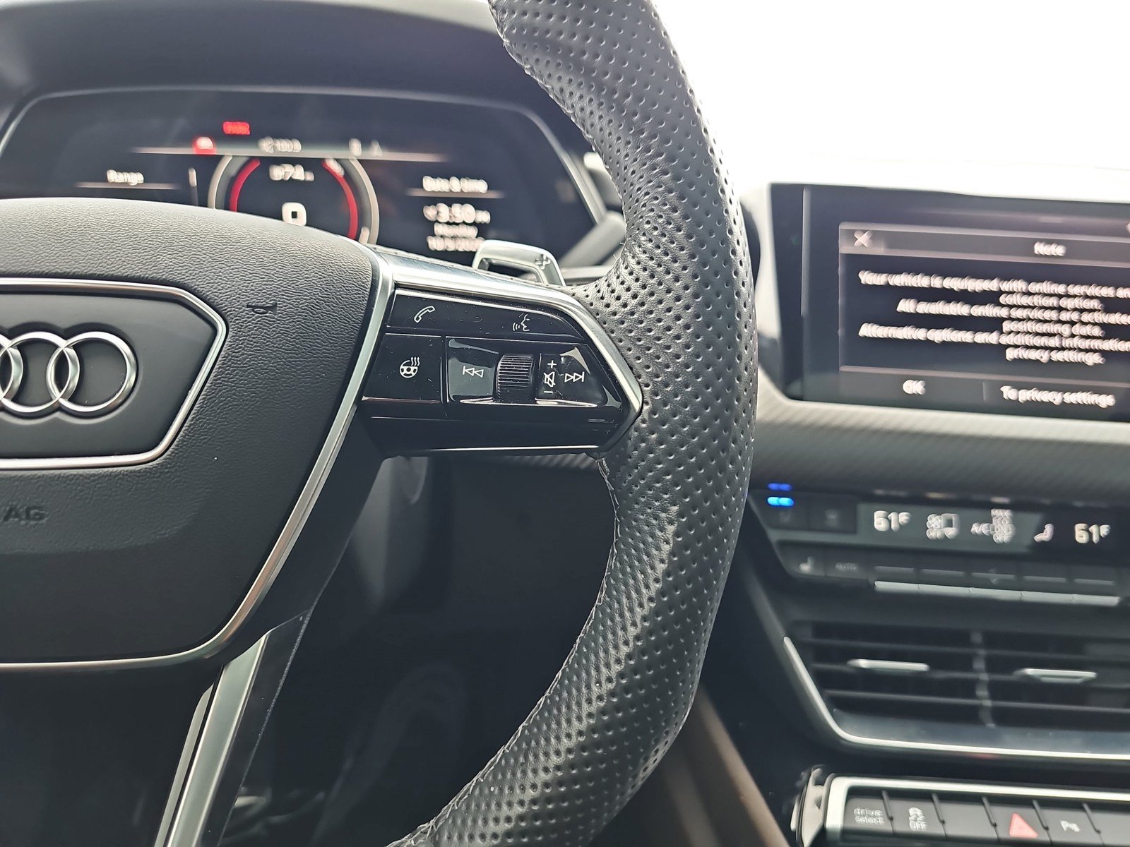 Used 2024 Audi e-tron GT Premium Plus AWD/4WD image 15