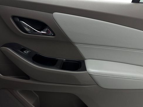 Used 2019 Chevrolet Traverse LT image 47