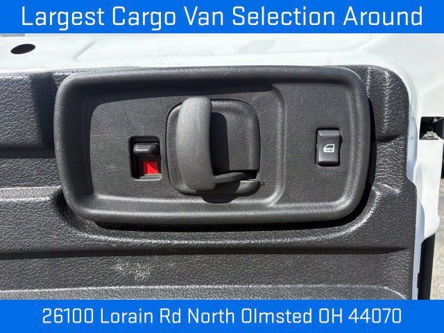 Used 2025 GMC Savana 2500 w/ Driver Convenience Package RWD image 6