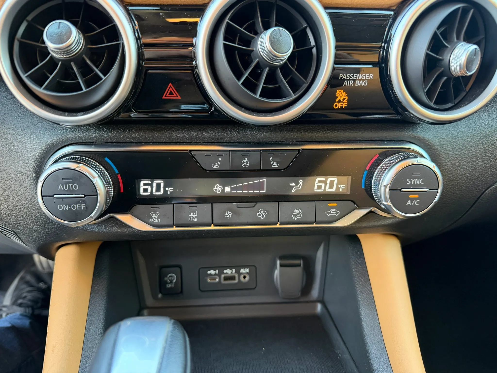 Used 2025 Nissan Sentra SV w/ SV Premium Package FWD image 19