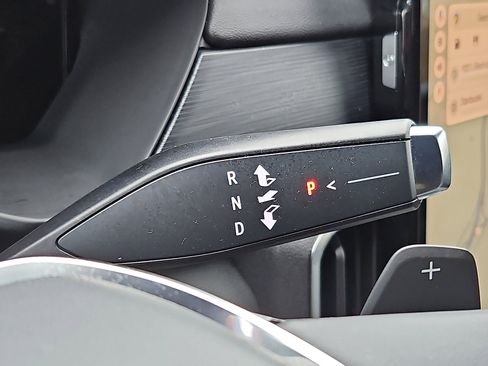 Certified 2025 GMC Acadia Elevation image 14