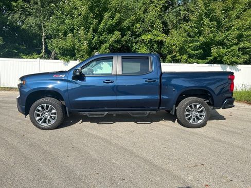 Used 2021 Chevrolet Silverado 1500 RST w/ Convenience Package II AWD/4WD image 2