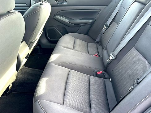 Used 2024 Nissan Altima 2.5 SV image 18