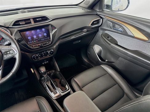 Used 2021 Chevrolet TrailBlazer ACTIV w/ Sun and Liftgate Package image 24