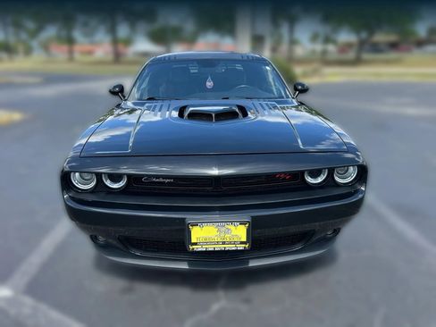 Used 2018 Dodge Challenger R/T Plus image 25