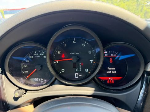 Used 2019 Porsche Macan AWD/4WD image 18