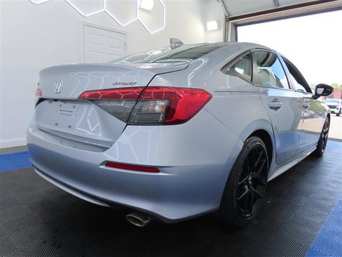 Used 2024 Honda Civic Sport image 12