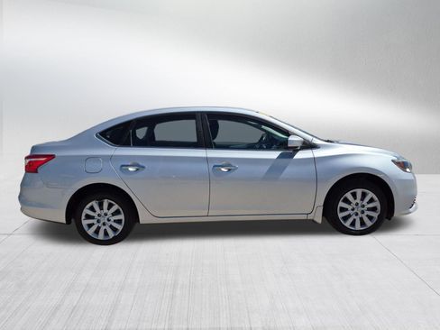 Used 2018 Nissan Sentra S FWD image 6