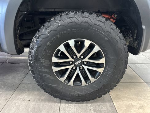 Used 2019 Ford F150 Raptor w/ Equipment Group 802A Luxury image 6