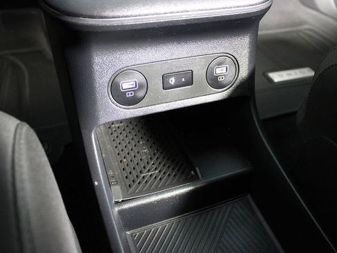 Used 2024 Hyundai Ioniq 5 SEL image 19