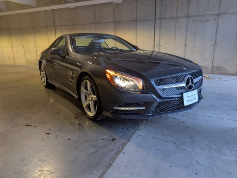 Used 2014 Mercedes-Benz SL 550 image 11