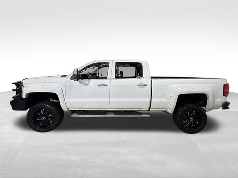 Used 2016 Chevrolet Silverado 2500 High Country w/ Duramax Plus Package AWD/4WD image 7