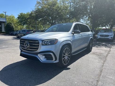 New 2026 Mercedes-Benz GLS 450 4MATIC image 3