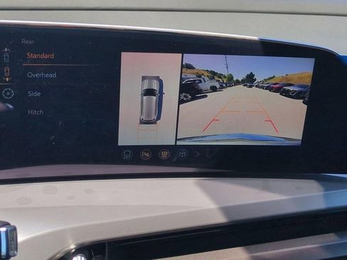 New 2026 Cadillac Vistiq Luxury w/ LPO, Floor Liner Package AWD/4WD image 10