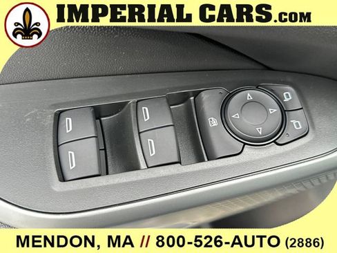 New 2026 Chevrolet Trax RS w/ Sunroof Package image 22