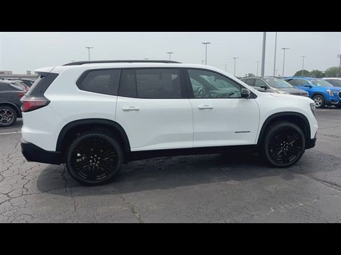 Certified 2024 GMC Acadia Elevation w/ Black Edition AWD/4WD image 9