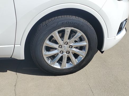 Used 2020 Buick Envision Essence AWD/4WD image 7