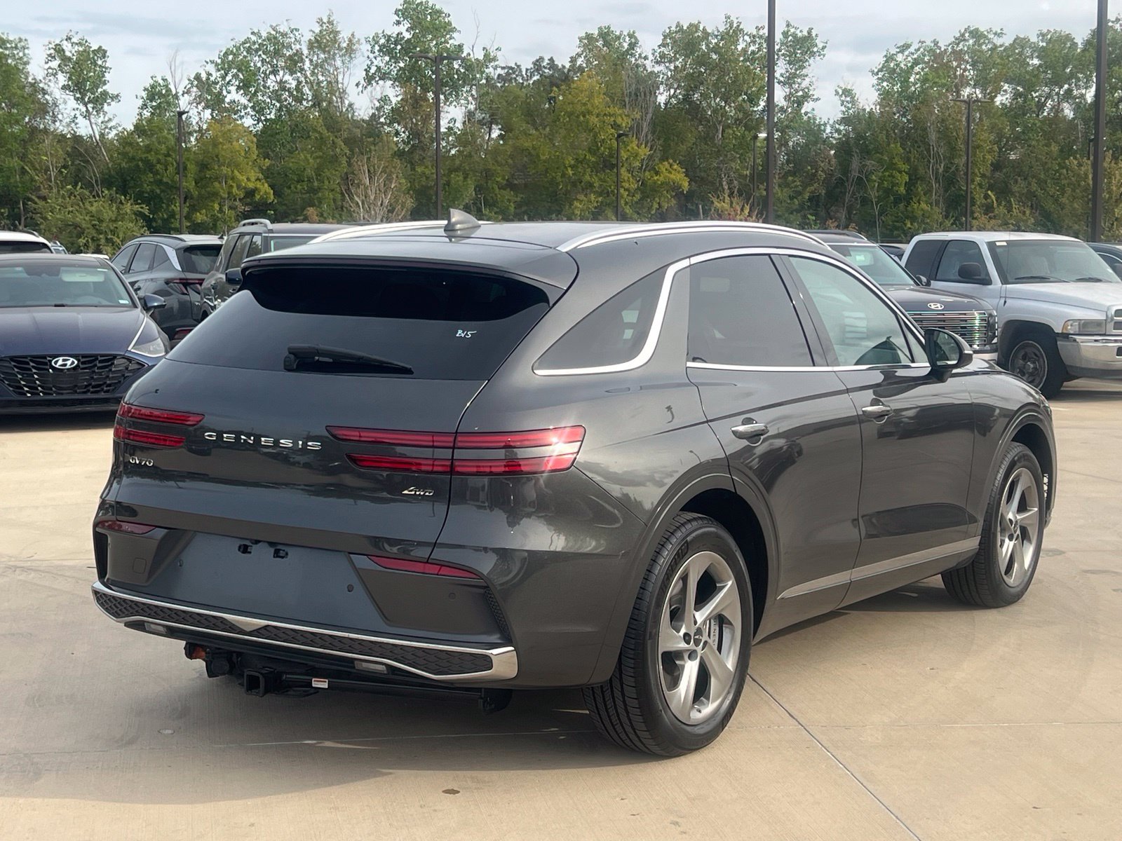 Used 2026 Genesis GV70 2.5T Select AWD/4WD image 12