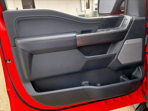 Certified 2022 Ford F150 XLT w/ Equipment Group 302A High image 21