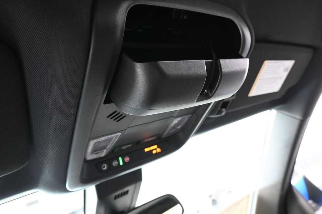 Used 2024 Chevrolet Equinox RS w/ RS Leather Package FWD image 37