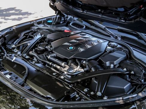 New 2025 BMW 760i xDrive w/ Executive Package image 34