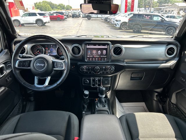 Used 2020 Jeep Wrangler Unlimited Sahara AWD/4WD image 22