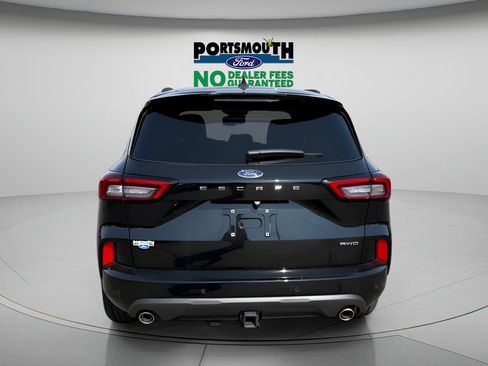 Certified 2025 Ford Escape ST-Line Elite w/ Class II Trailer Tow Package AWD/4WD image 25
