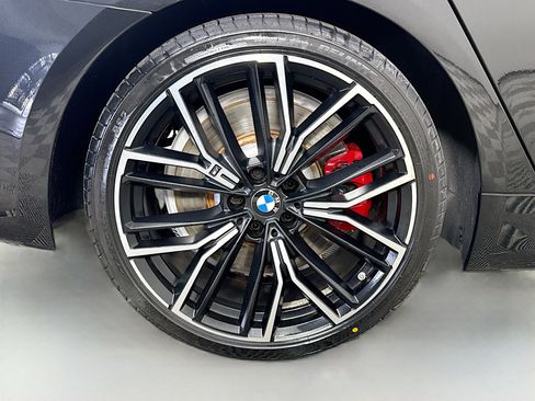 Used 2023 BMW 540i 540i w/ M Sport Package image 31