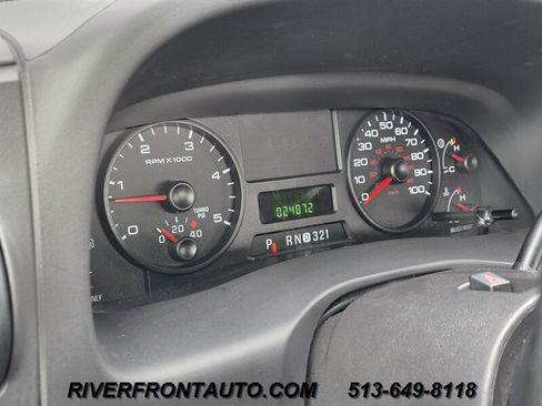 Used 2007 Ford F550 4x4 Super Cab Super Duty image 3