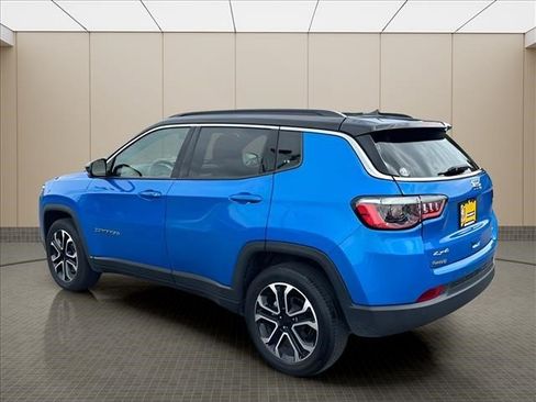 Used 2024 Jeep Compass Limited AWD/4WD image 4