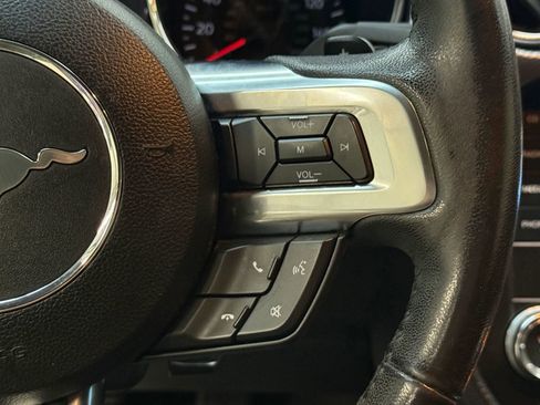 Used 2016 Ford Mustang Coupe image 22