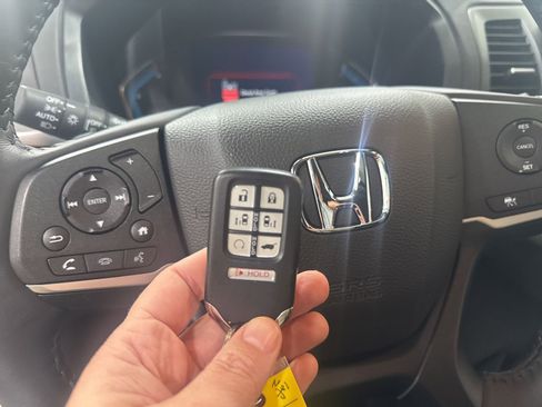 Used 2024 Honda Odyssey EX-L image 28