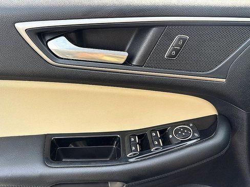 Used 2019 Ford Edge SEL w/ Equipment Group 201A FWD image 22
