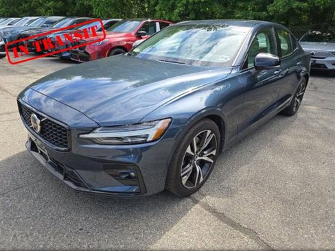 Used 2025 Volvo S60 B5 Plus FWD image 1