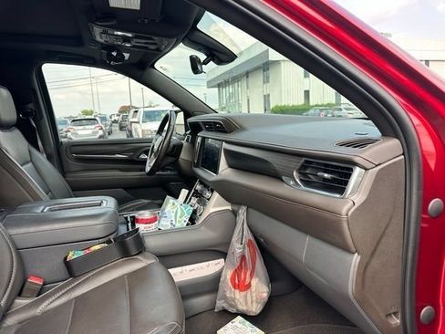 Used 2021 GMC Yukon Denali w/ Denali Premium Package RWD image 14