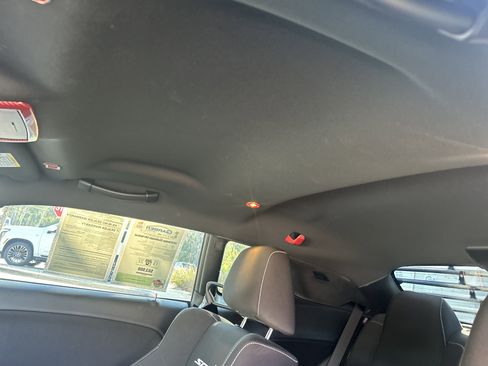 Used 2020 Dodge Challenger SRT Hellcat image 14