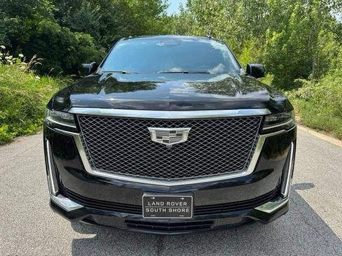 Used 2021 Cadillac Escalade ESV Premium Luxury w/ LPO, Radiant Package AWD/4WD image 3