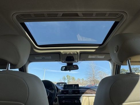 Used 2015 BMW 328i xDrive Sedan w/ Driver Assistance Package image 22